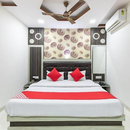 Oyo 45301 Hotel Om Palace Sāgar Εξωτερικό φωτογραφία