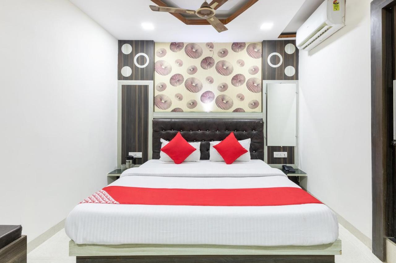 Oyo 45301 Hotel Om Palace Sāgar Εξωτερικό φωτογραφία