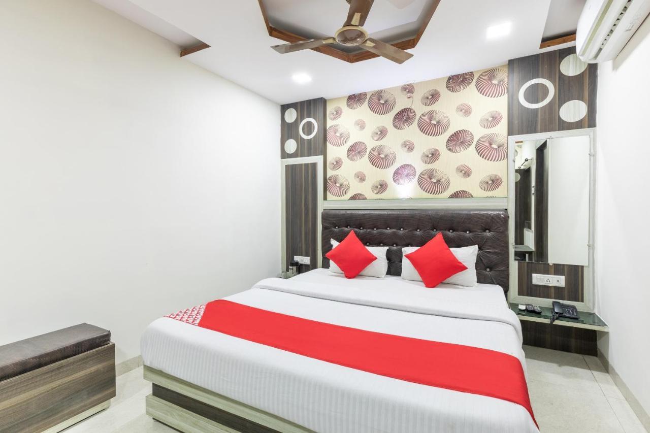 Oyo 45301 Hotel Om Palace Sāgar Εξωτερικό φωτογραφία