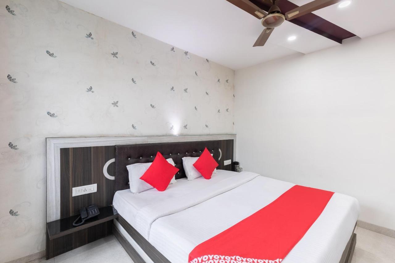 Oyo 45301 Hotel Om Palace Sāgar Εξωτερικό φωτογραφία