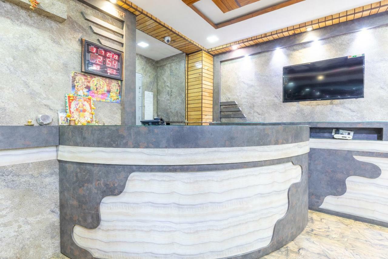 Oyo 45301 Hotel Om Palace Sāgar Εξωτερικό φωτογραφία
